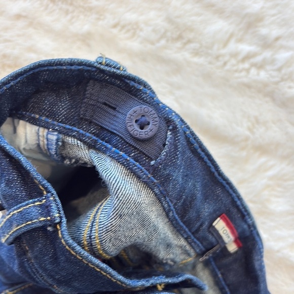 Tommy Hilfiger toddler size 2 Blue Denim Jeans - Picture 7 of 8